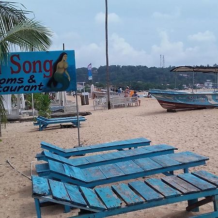 Sea Song Bed & Breakfast Unawatuna Bagian luar foto