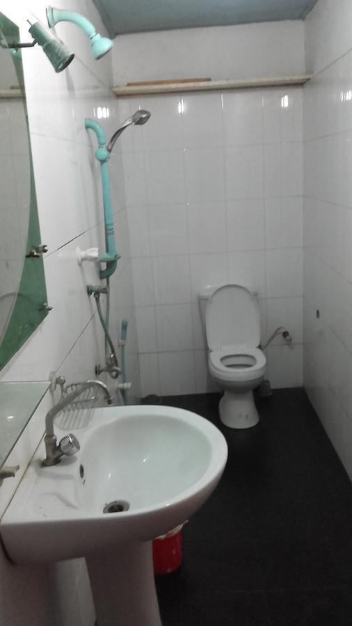 Sea Song Bed & Breakfast Unawatuna Bagian luar foto
